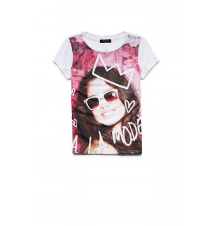 A La Mode Graphic Tee (Kids)
Forever 21

