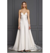Claudine_Wedding_Dresses_ - Style 7024