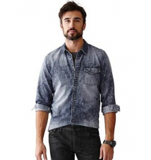 Long-Sleeve Slim-Fit Chambray Shirt in Underwood Wash
Guess
